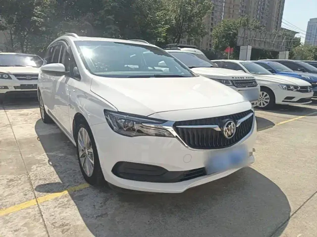 Buick GL6 — Фото автомобиля 3