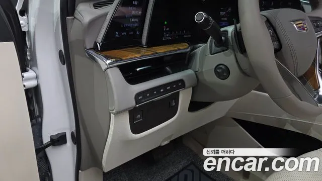 Cadillac Escalade Escalade 5 поколение — Фото автомобиля 8