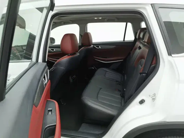 Changan CS75 — Фото автомобиля 15