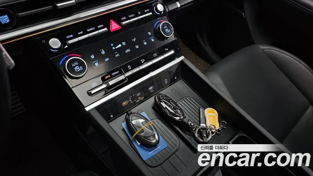 Hyundai Santafe Santa Fe (MX5) Бензин 2.5T 4WD — Фото автомобиля 23