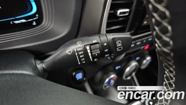 Hyundai Venue — Фото автомобиля 27