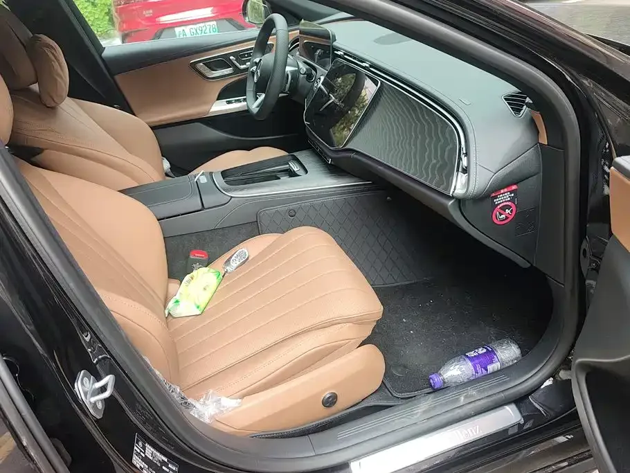 Mercedes-Benz Mercedes-Benz E-Class — Фото автомобиля 8