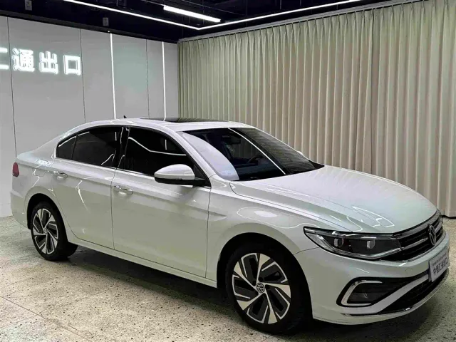 Volkswagen Bora — Фото автомобиля 4