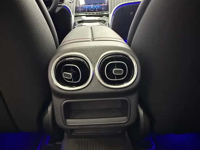 Mercedes-Benz Mercedes-Benz GLC AMG 2024 AMG GLC 43 4MATIC — Фото автомобиля 21