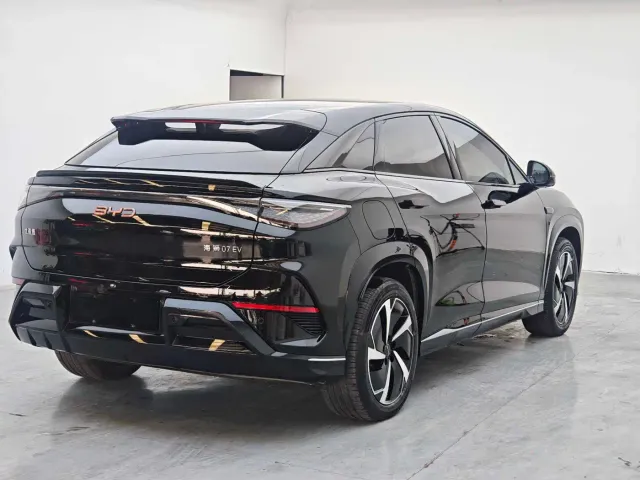 BYD Sealion 07 EV — Фото автомобиля 7