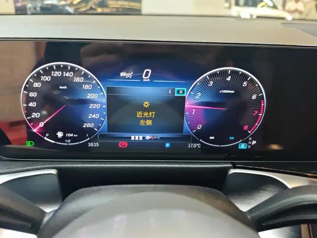 Mercedes-Benz GLB-Class — Фото автомобиля 14