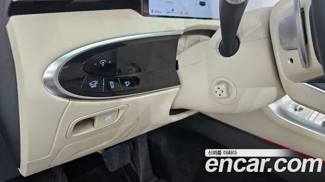 Genesis GV70 — Фото автомобиля 22