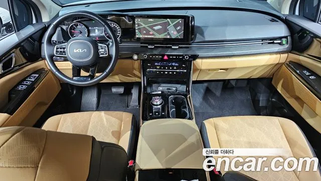 Kia Canival — Фото автомобиля 7