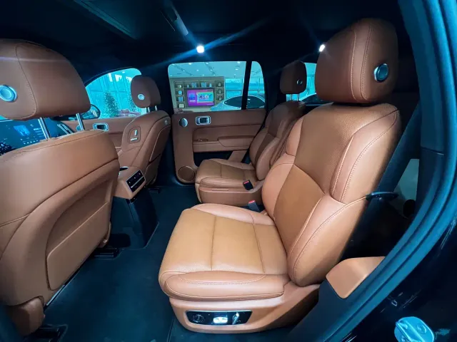 Li Auto L9 — Фото автомобиля 10