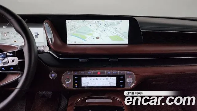 Genesis G90 Бензин 3.5 турбо AWD — Фото автомобиля 14