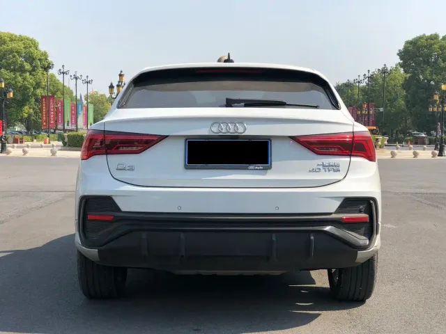 Audi Q3 Sportback — Фото автомобиля 9