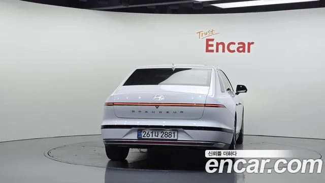 Hyundai Grandeur GN7 — Фото автомобиля 4