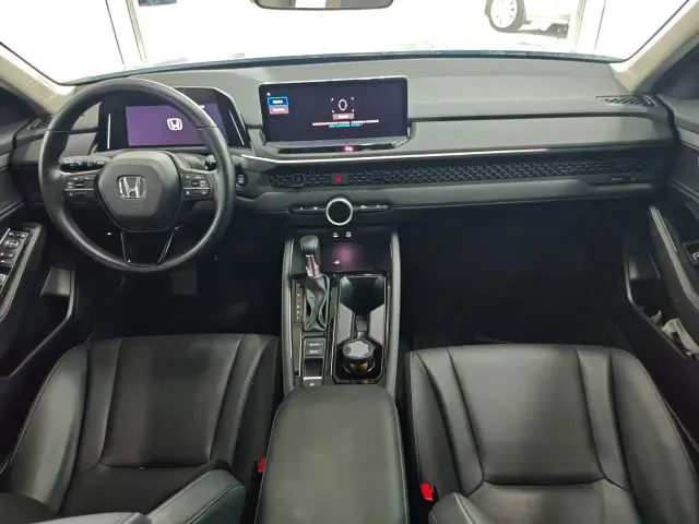 Honda Accord — Фото автомобиля 11