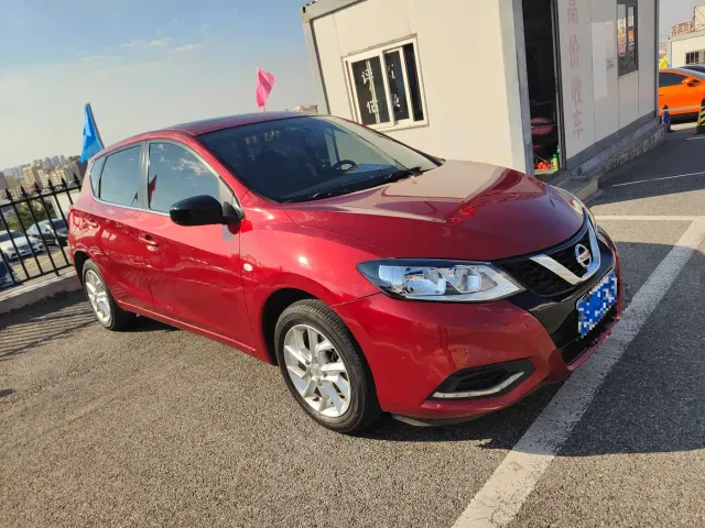 Nissan Tiida — Фото автомобиля 2