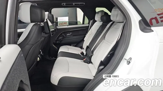 Land Rover Range Rover Sport — Фото автомобиля 10