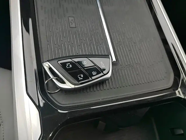 Maxus Dajia 7 — Фото автомобиля 8