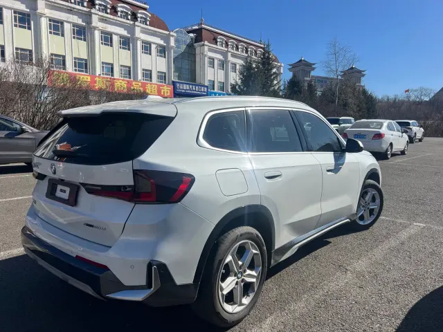 BMW X1 — Фото автомобиля 4