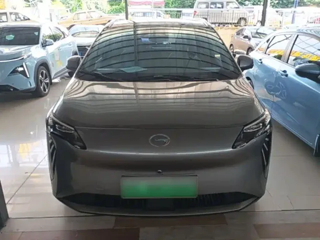 GAC Aion Y — Фото автомобиля 2