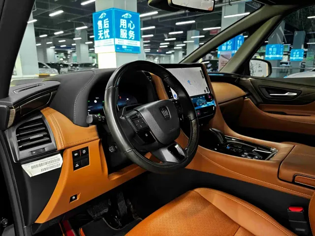 Toyota Vellfire — Фото автомобиля 5
