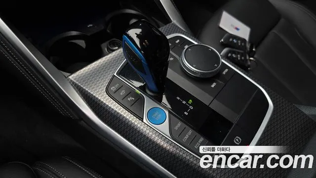 BMW i4 — Фото автомобиля 12