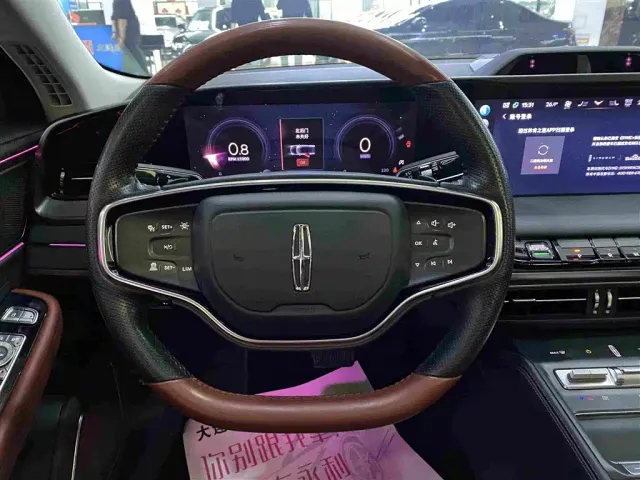 Lincoln Z — Фото автомобиля 11
