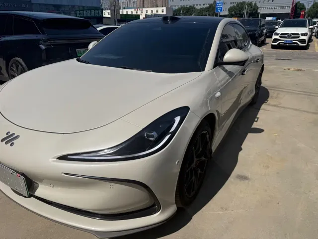 IM Motors L6 — Фото автомобиля 3