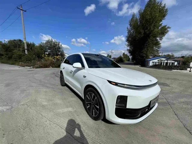 Li Auto L6 — Фото автомобиля 3