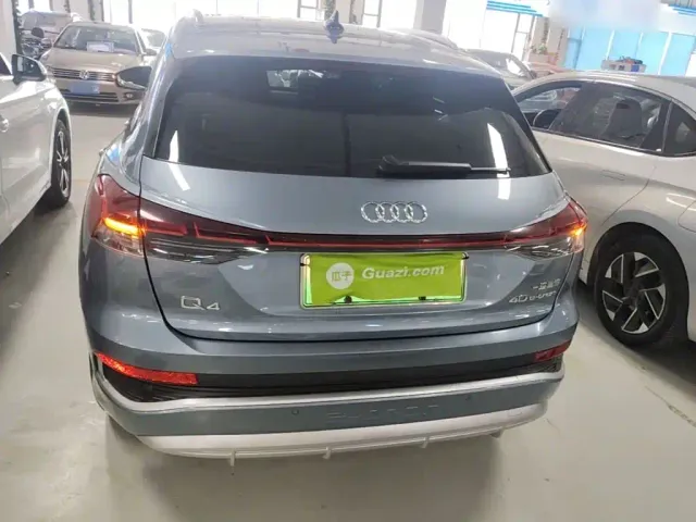 Audi Q4 e-tron — Фото автомобиля 5