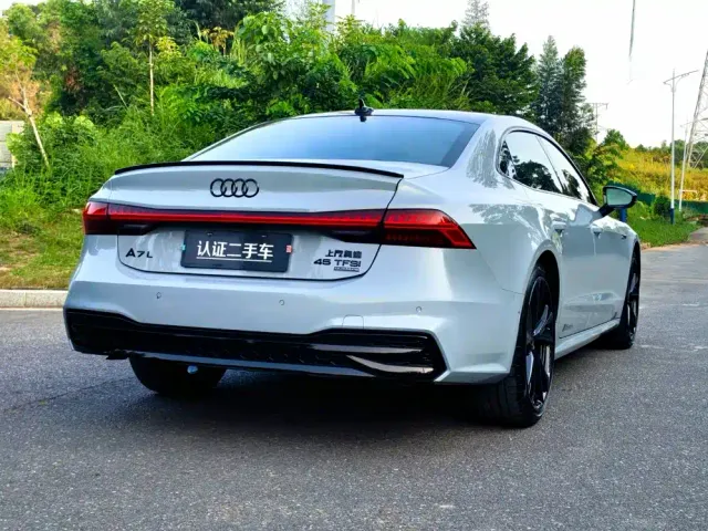 Audi A7L — Фото автомобиля 7