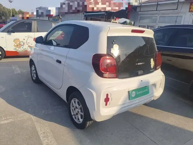 Roewe Clever — Фото автомобиля 4
