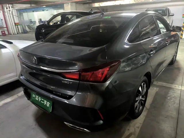 Changan Eado — Фото автомобиля 6
