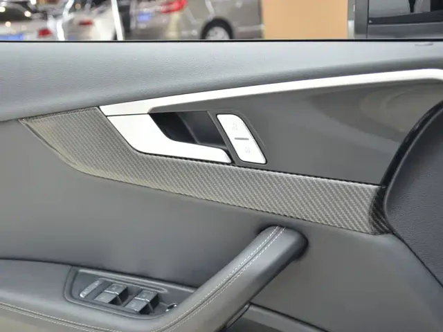 Audi Audi A4L 2024 40 TFSI Luxury Dynamic — Фото автомобиля 12