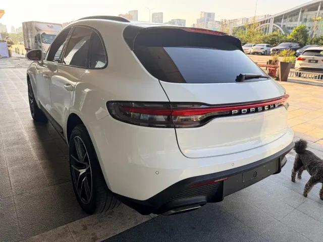 Porsche Macan — Фото автомобиля 17