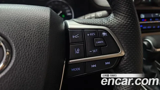 Toyota Sienna — Фото автомобиля 16