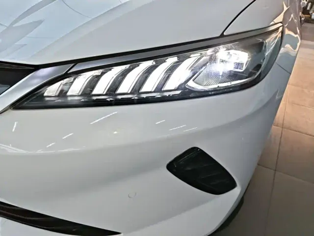BYD Qin PLUS — Фото автомобиля 23