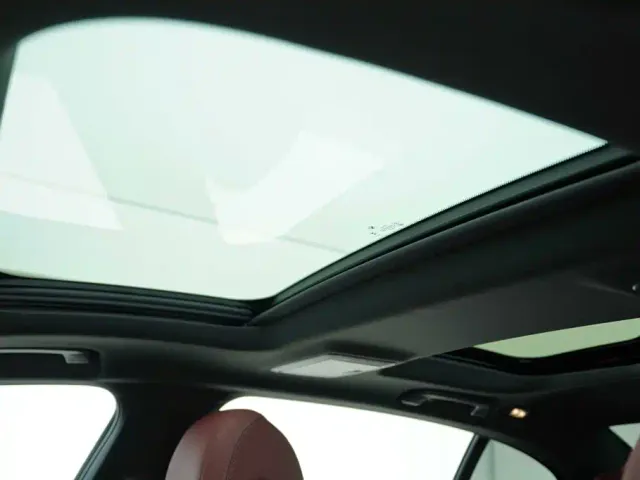 BMW 5 Series — Фото автомобиля 12