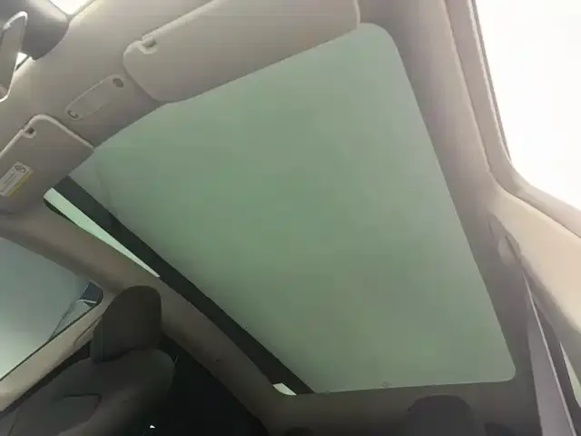 Tesla Model Y — Фото автомобиля 17