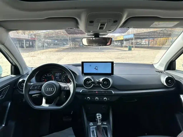 Audi Q2L — Фото автомобиля 18