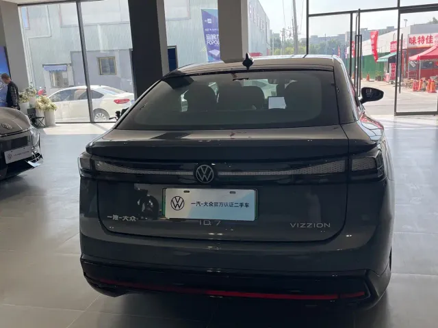 Volkswagen ID.7 Vizzion — Фото автомобиля 9