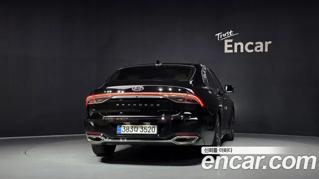 Hyundai Grandeur Grandeur (New) Hybrid — Фото автомобиля 4