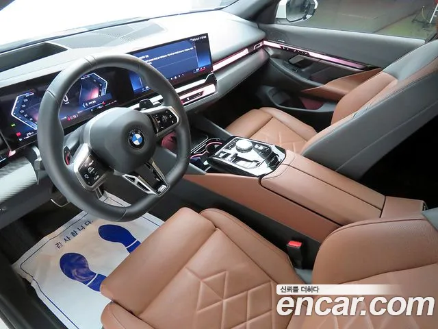 BMW 5 Series G60 — Фото автомобиля 7