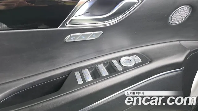Genesis GV80 2.5T Бензин 2WD — Фото автомобиля 28