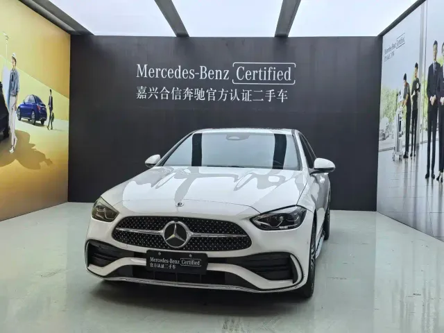 Фотография автомобиля — Mercedes-Benz C-Class