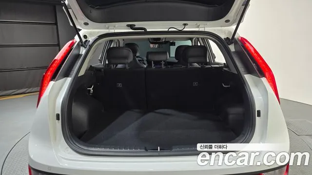 Kia Niro All Niro EV Air — Фото автомобиля 16