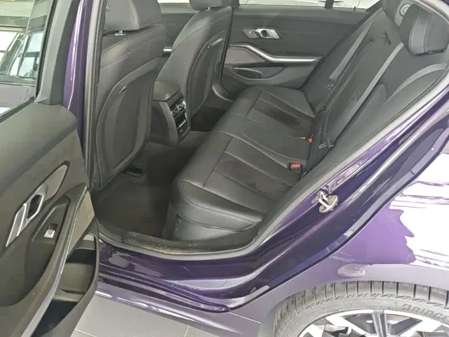 BMW 3 Series — Фото автомобиля 21