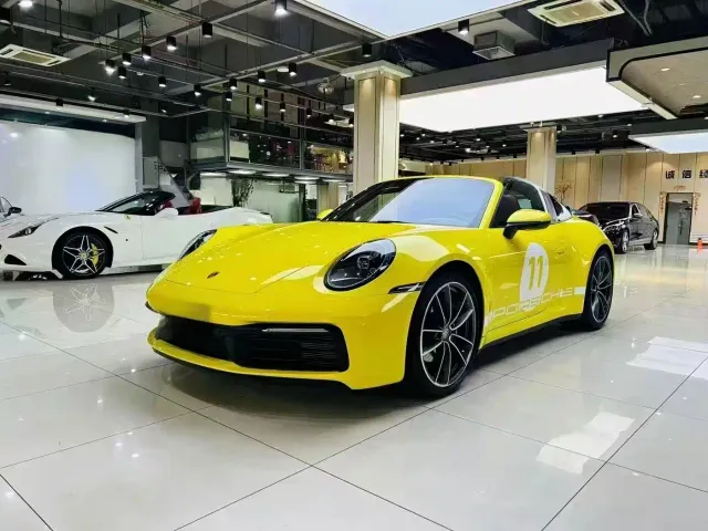 Porsche 911 — Фото автомобиля 2