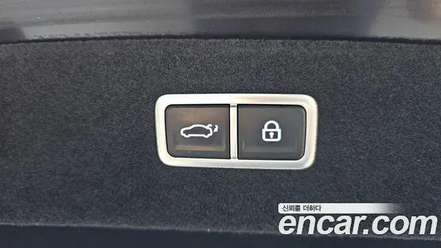 Genesis G90 Бензин 3.5 турбо AWD — Фото автомобиля 15
