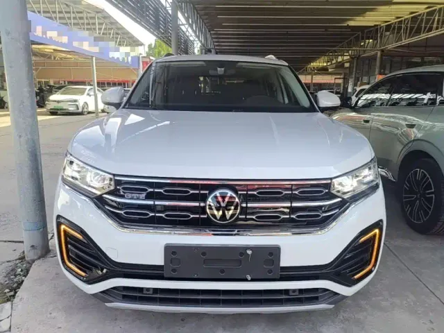 Volkswagen Tayron GTE Plug-in Hybrid — Фото автомобиля 2
