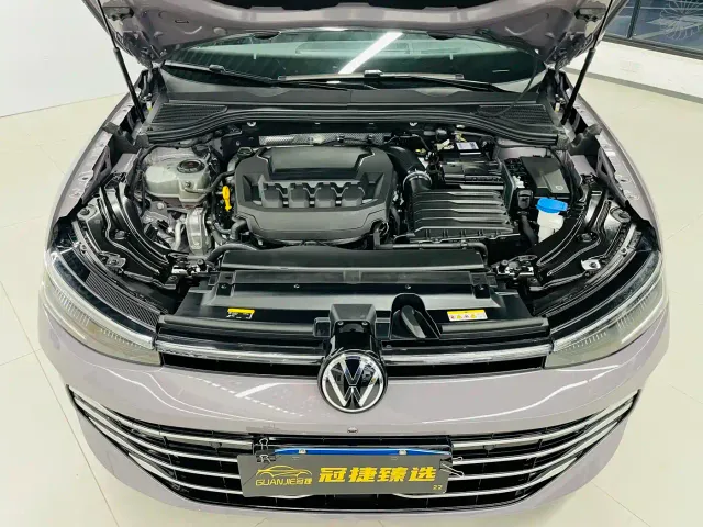 Volkswagen Passat — Фото автомобиля 2