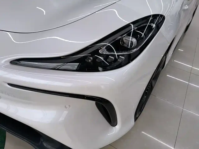 IM Motors LS6 — Фото автомобиля 23